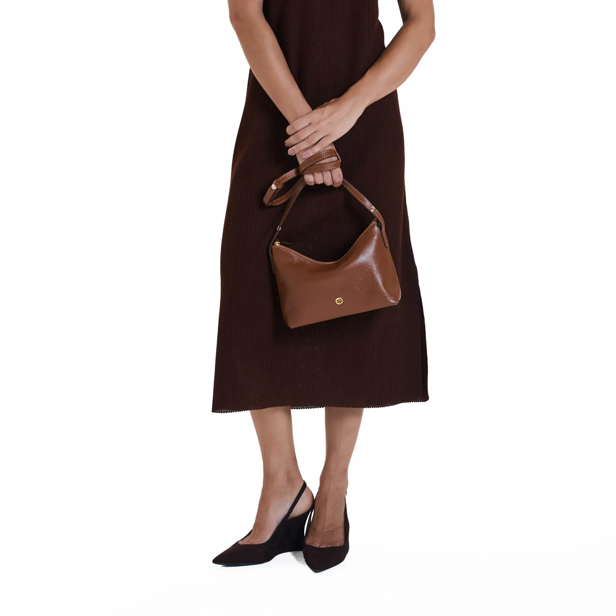 bolsa-couro-ombro-elegance-le-postiche-caramelo